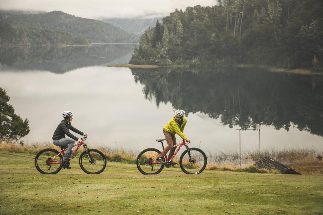Llao Llao Resort, Golf-Spa San Carlos de Bariloche Exterior photo Mountain biking at Lake Waikare