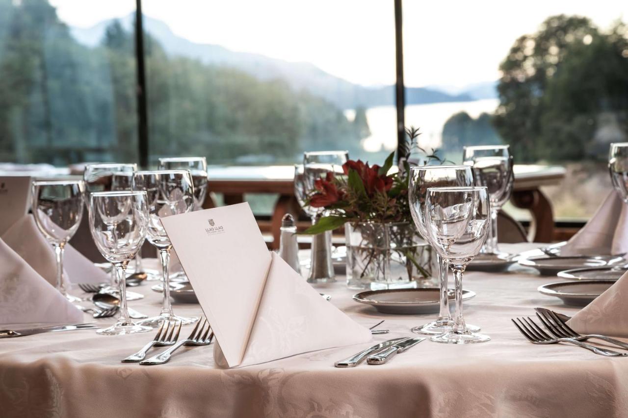 Llao Llao Resort, Golf-Spa San Carlos de Bariloche Exterior photo A table set for fine dining