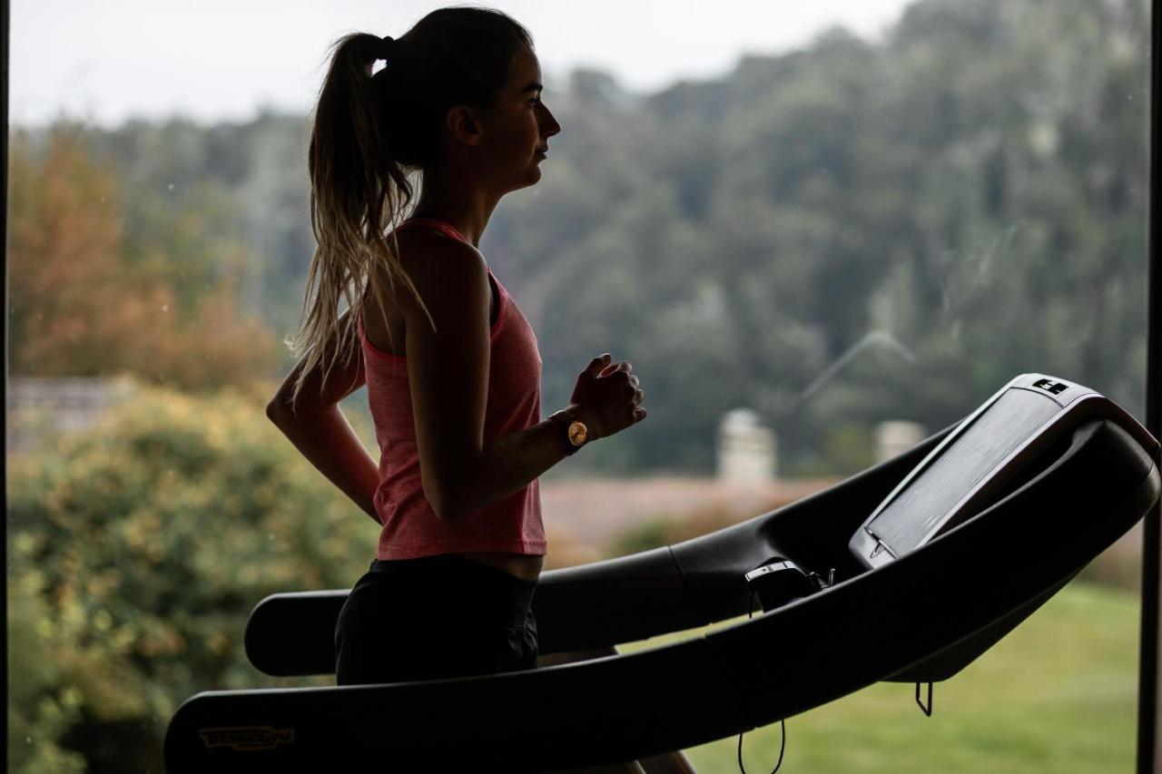 Llao Llao Resort, Golf-Spa San Carlos de Bariloche Exterior photo A woman exercising on a treadmill