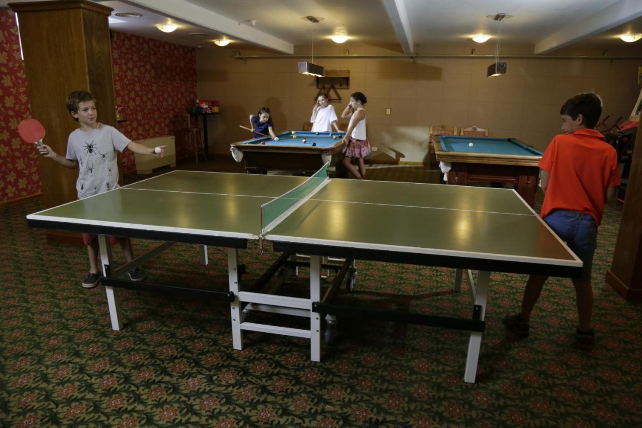 Llao Llao Resort, Golf-Spa San Carlos de Bariloche Exterior photo Table tennis