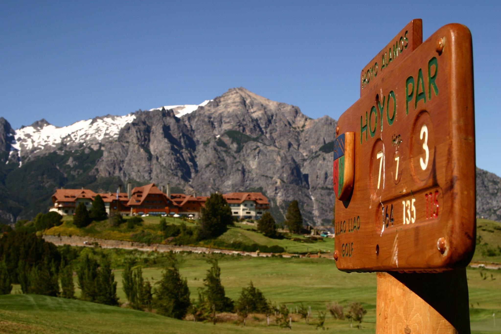 Llao Llao Resort, Golf-Spa San Carlos de Bariloche Exterior photo Golf course in the resort